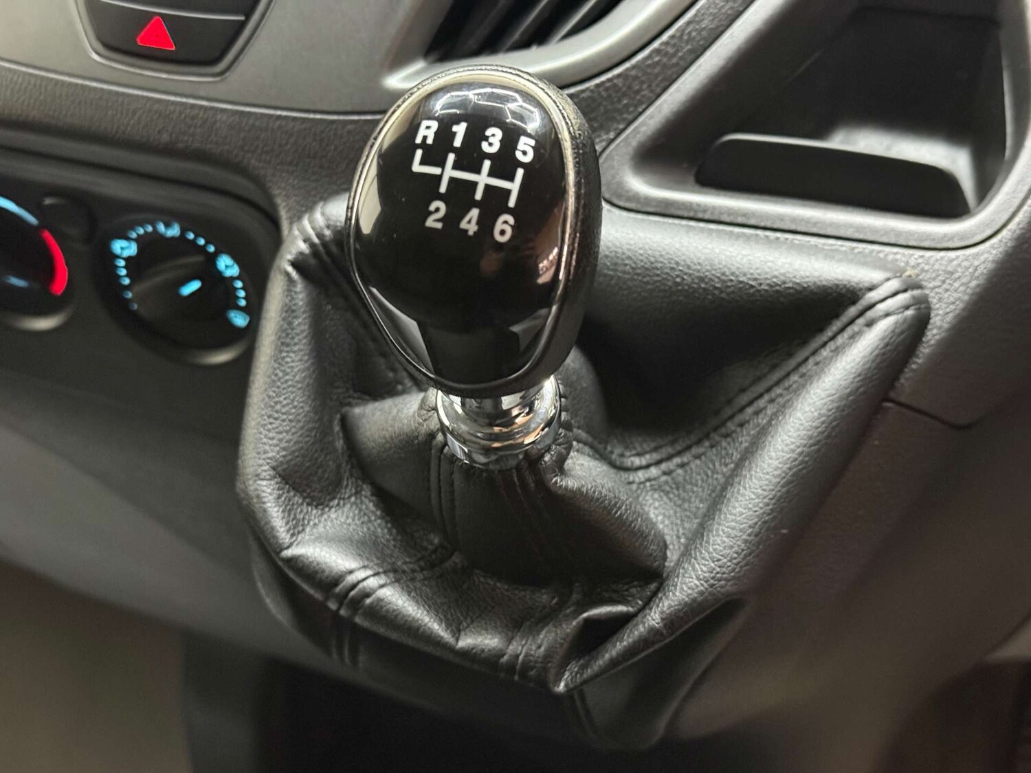 Used Ford Transit Custom 2017 for sale - 76263526: Photo 24