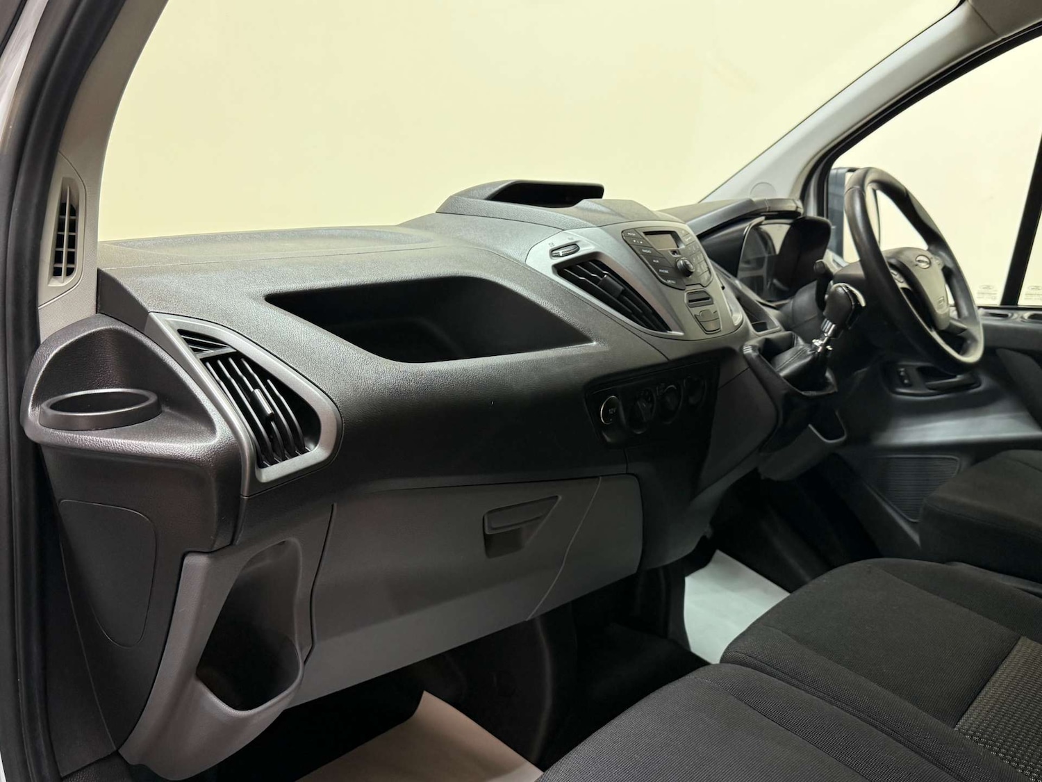 Used Ford Transit Custom 2017 for sale - 76263526: Photo 32