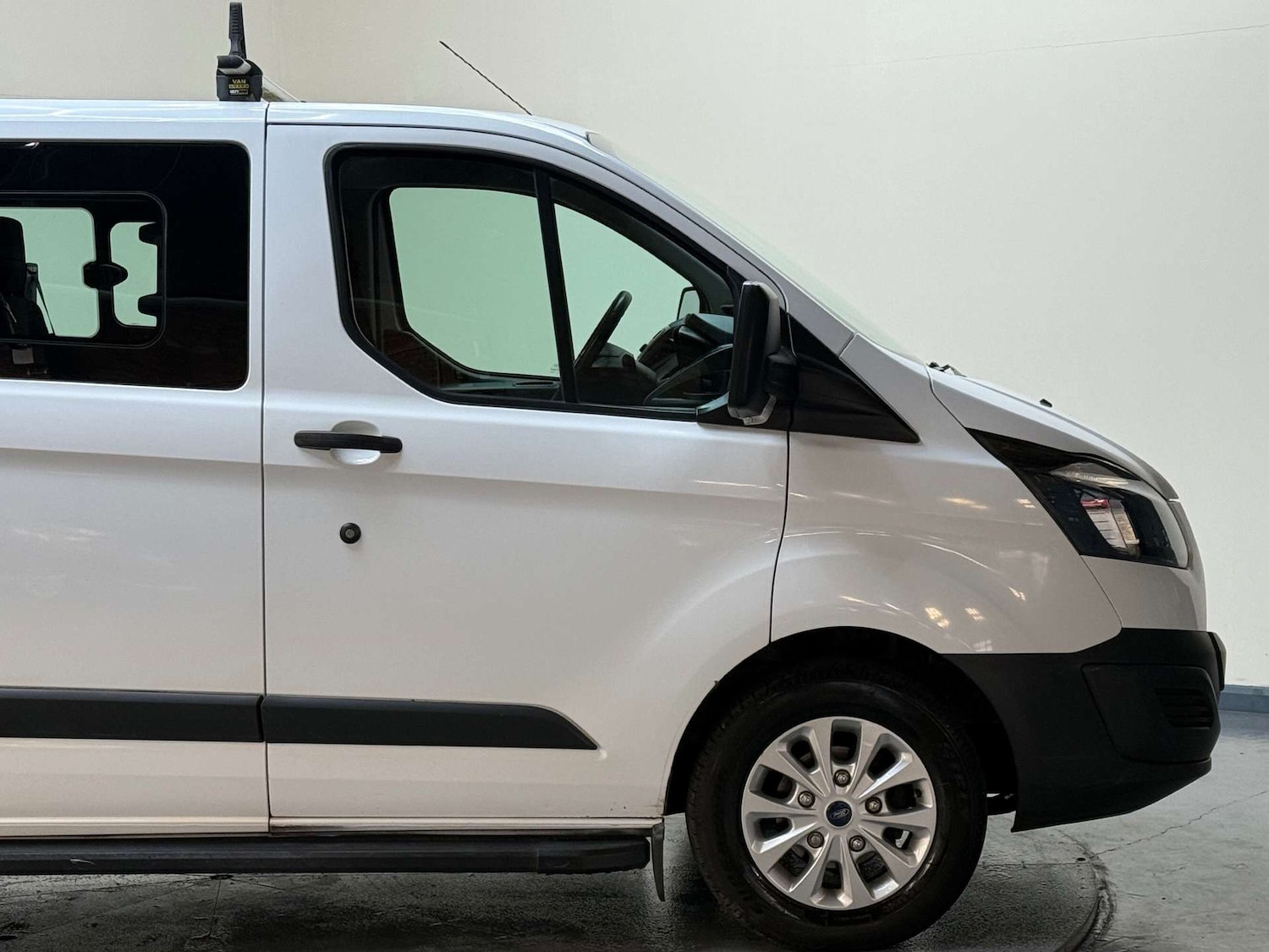 Used Ford Transit Custom 2017 for sale - 76263526: Photo 42