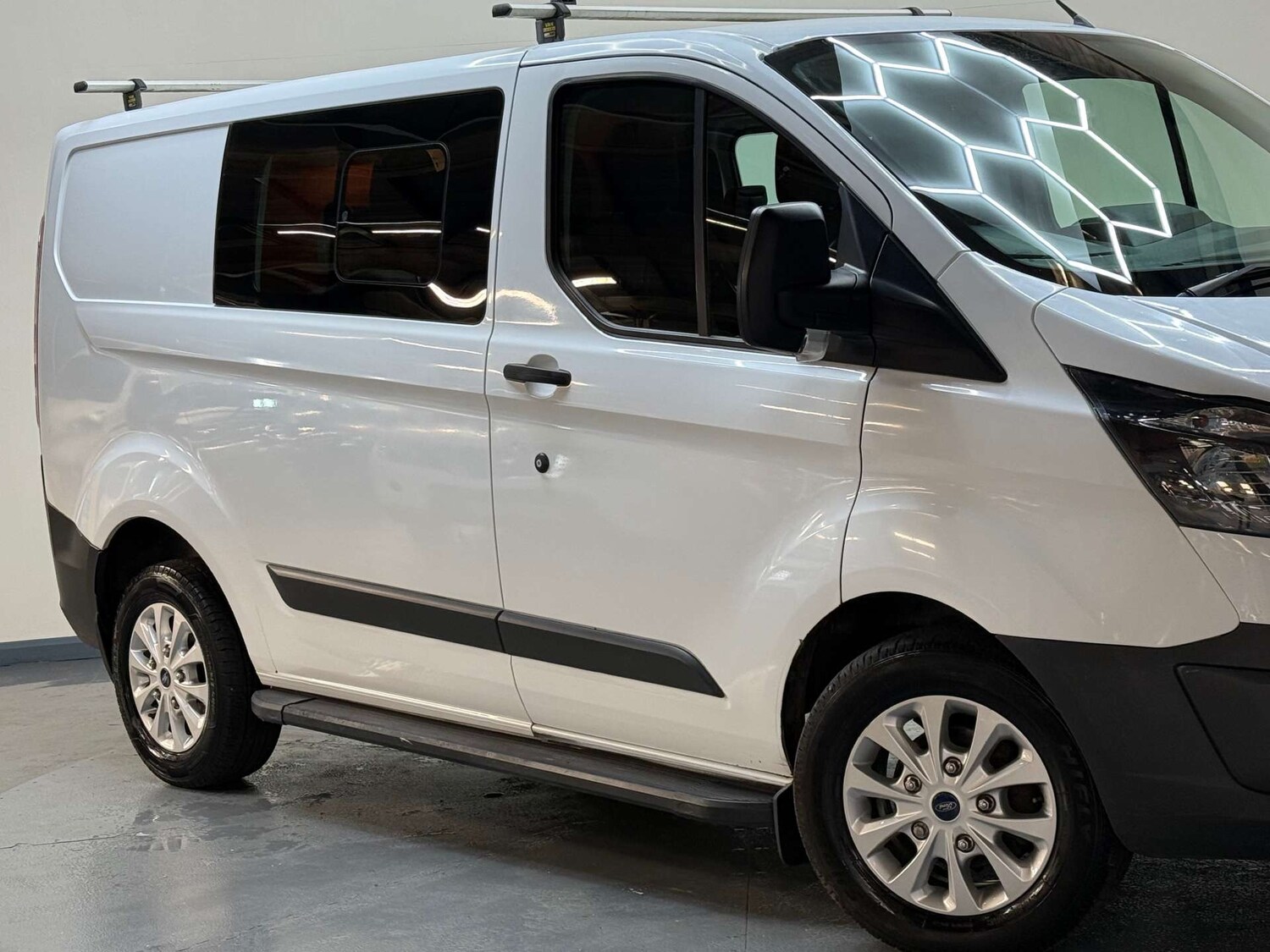 Used Ford Transit Custom 2017 for sale - 76263526: Photo 53