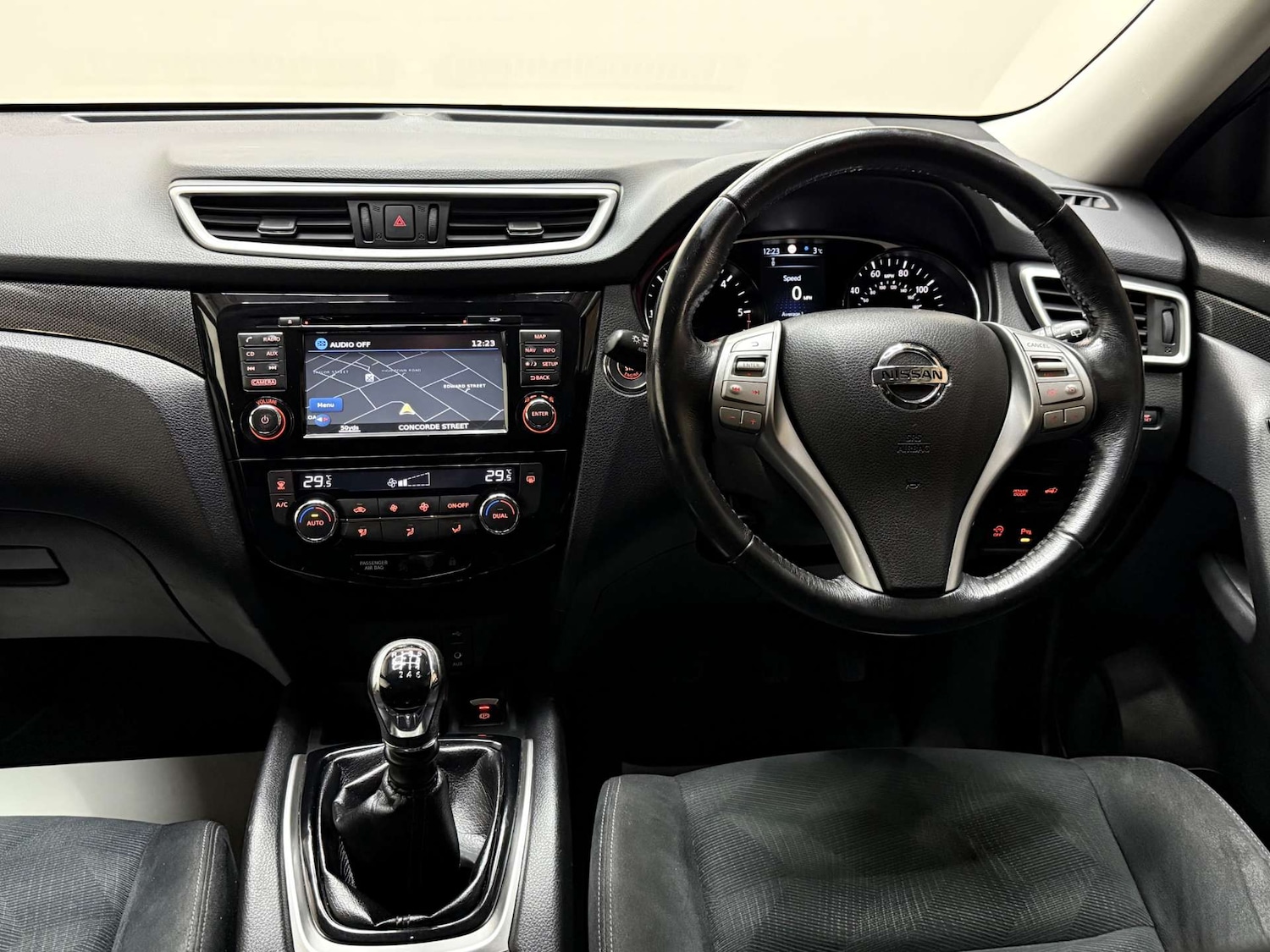 Used Nissan X-Trail 2016 for sale - 76542286: Photo 62