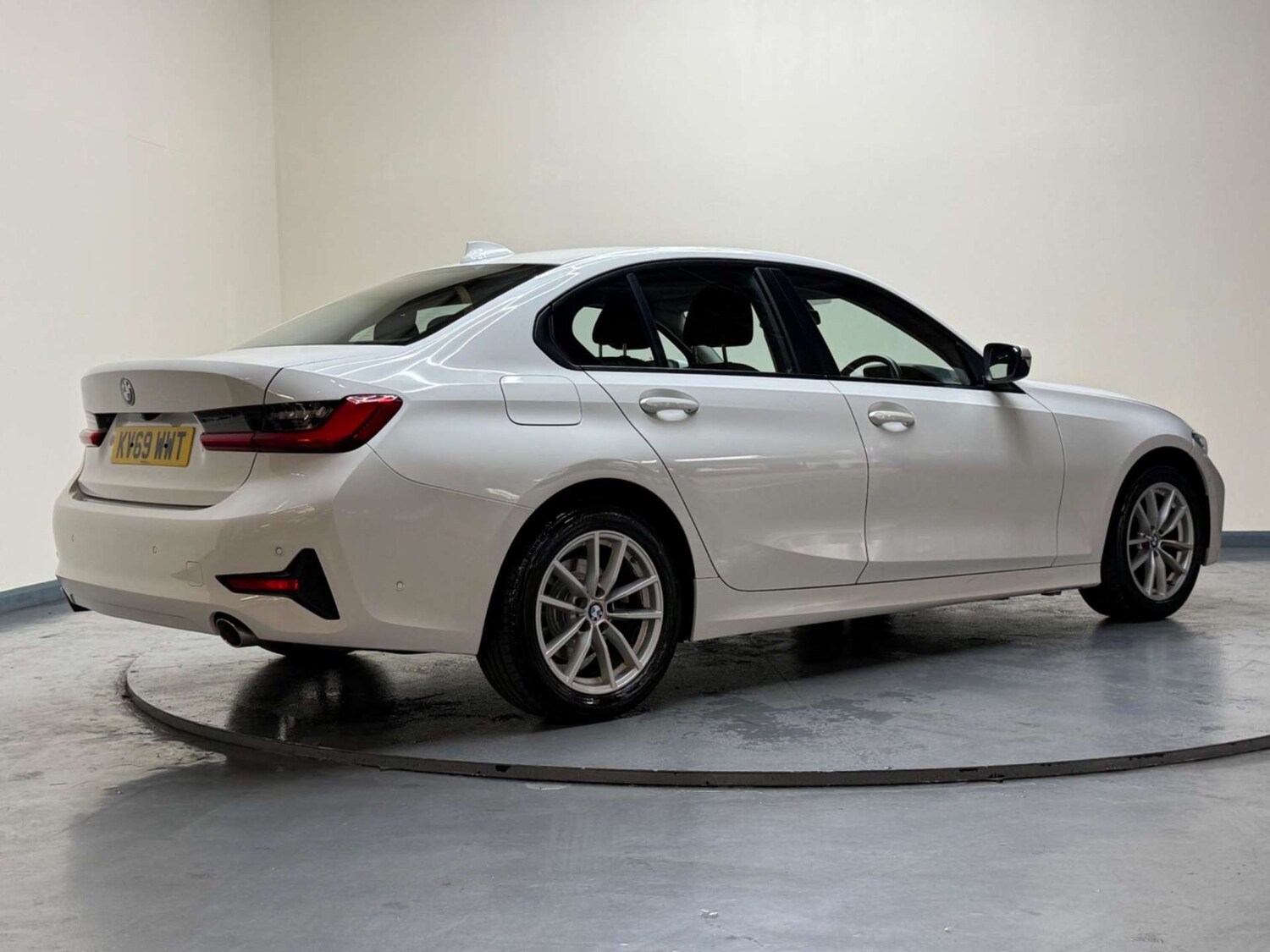 Used BMW 3 Series 2019 for sale - 76363930: Photo 30