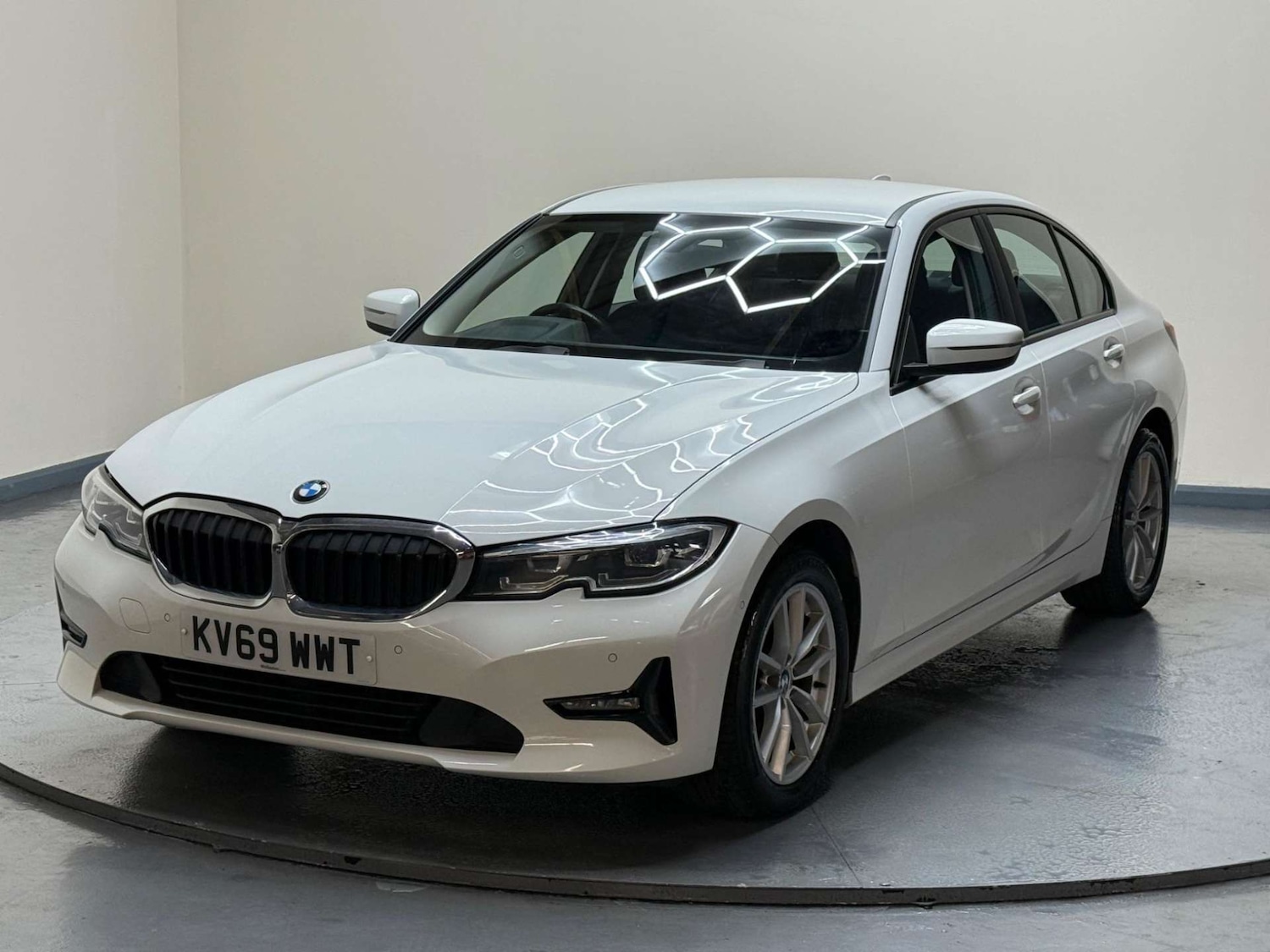 Used BMW 3 Series 2019 for sale - 76363930: Photo 42