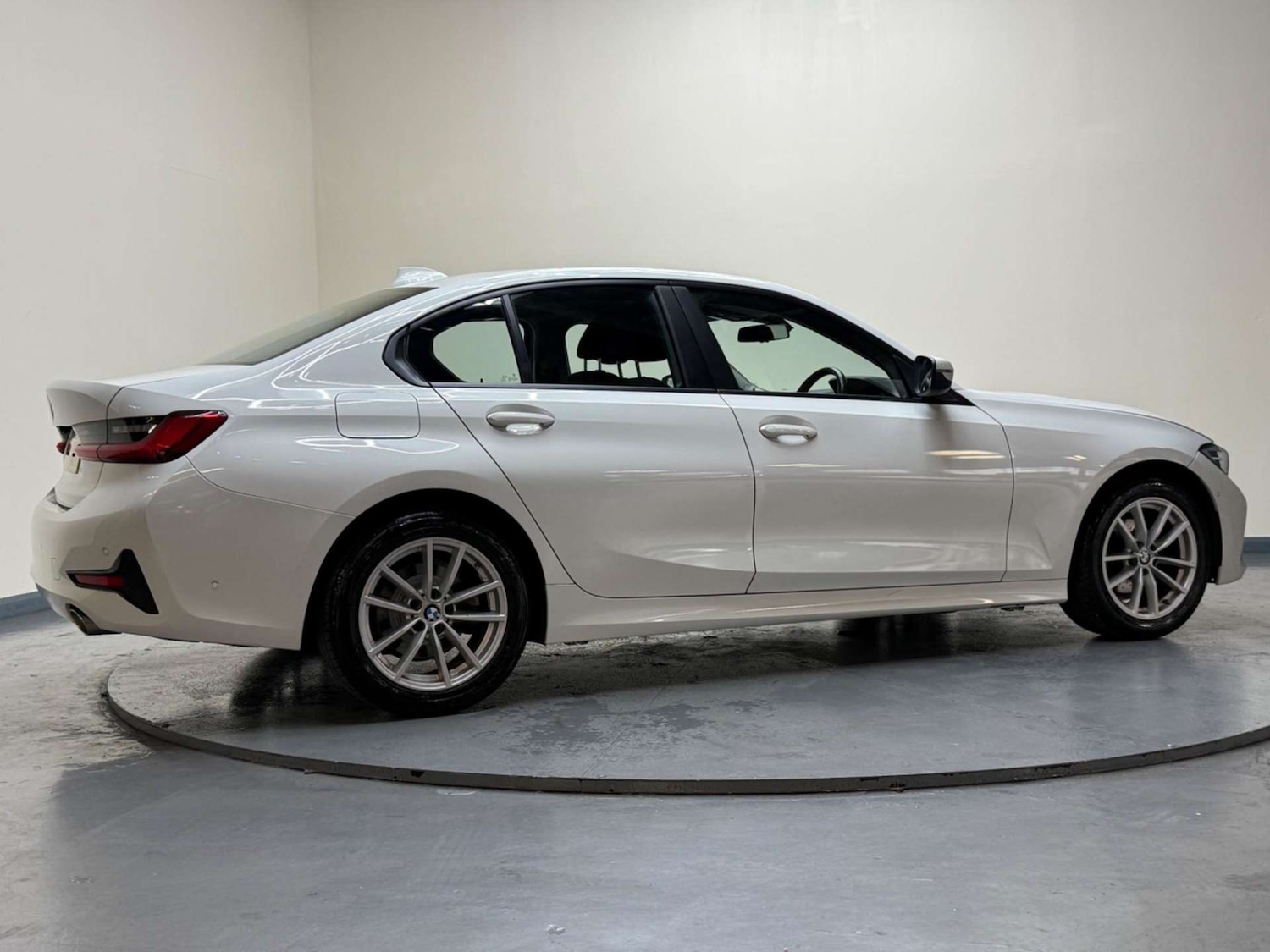 Used BMW 3 Series 2019 for sale - 76363930: Photo 62