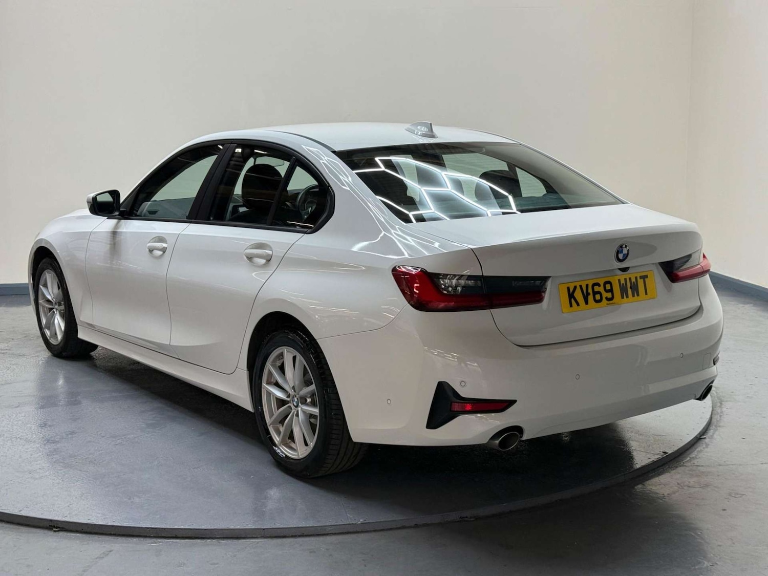 Used BMW 3 Series 2019 for sale - 76363930: Photo 7