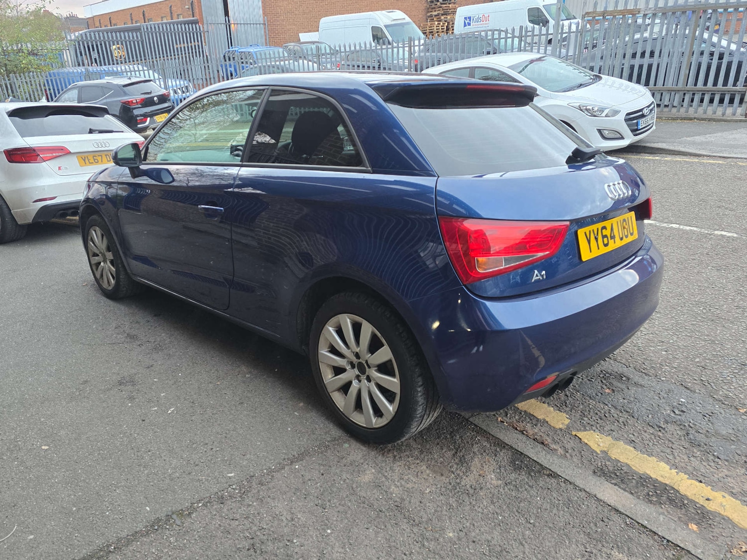 Used Audi A1 2014 for sale - 76642916: Photo 4