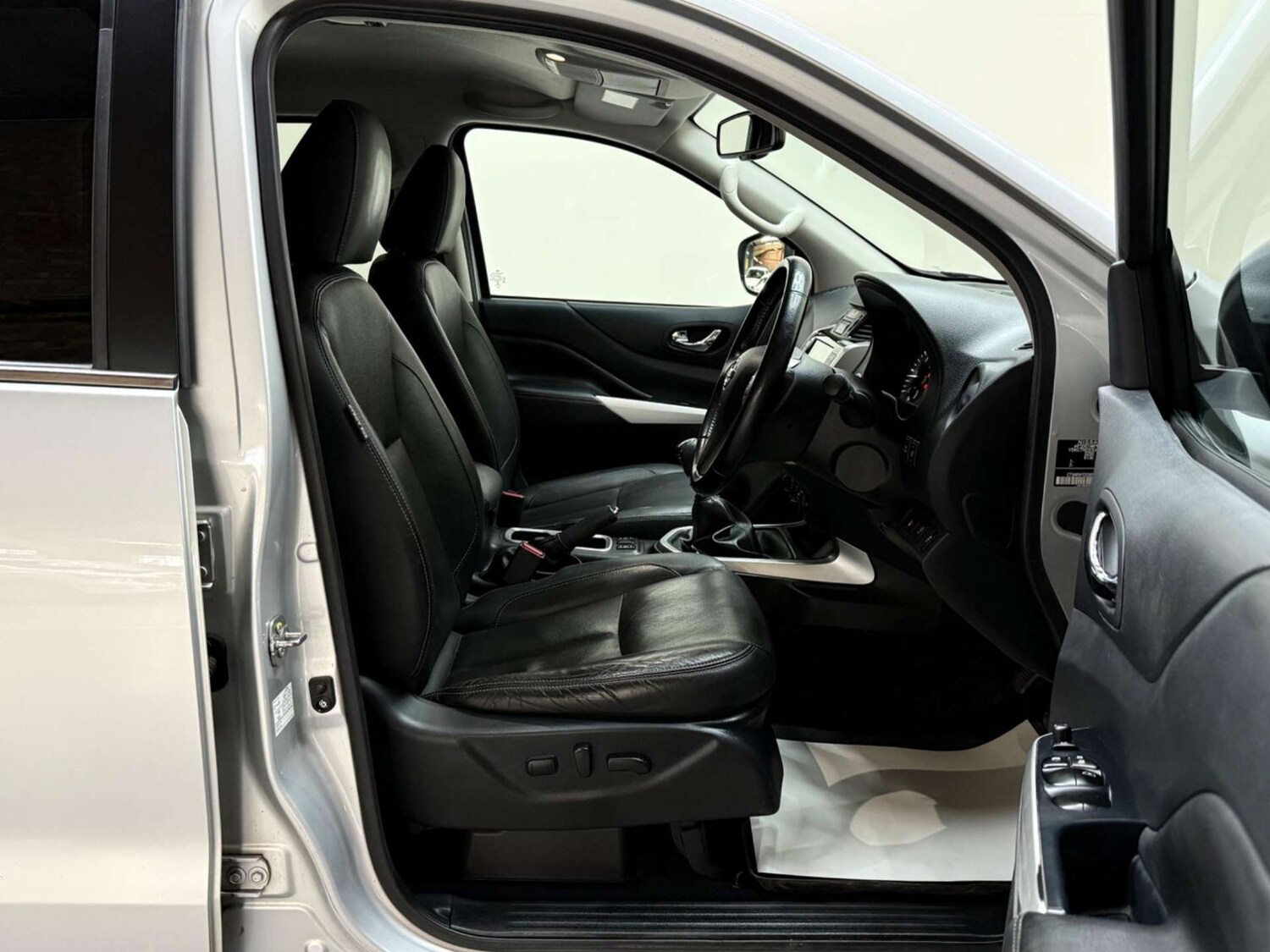 Used Nissan Navara 2021 for sale - 76181018: Photo 40