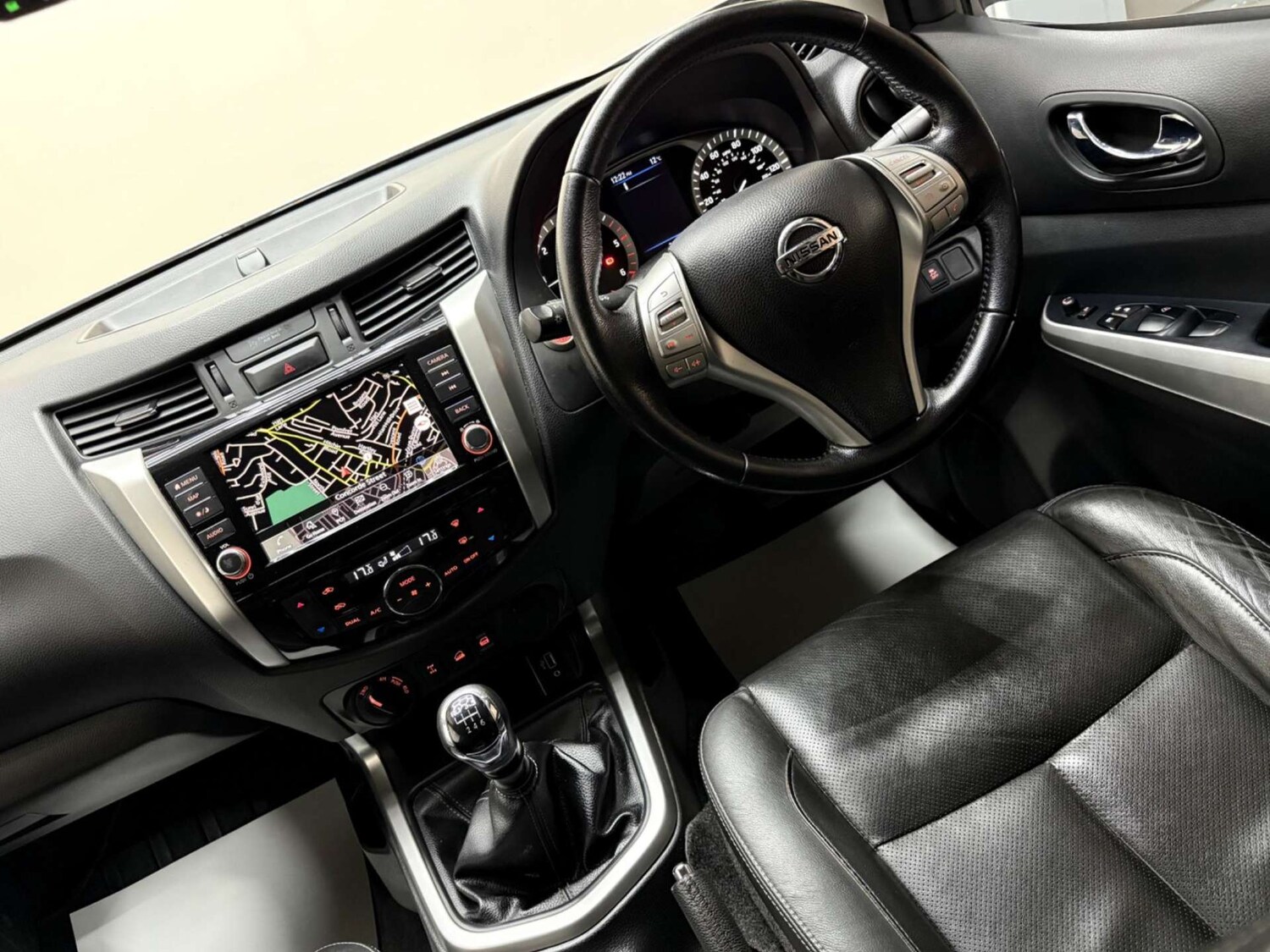 Used Nissan Navara 2021 for sale - 76181018: Photo 44