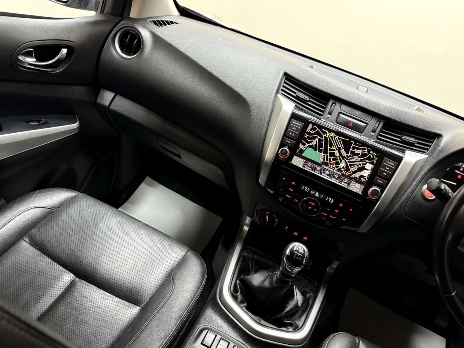 Used Nissan Navara 2021 for sale - 76181018: Photo 48