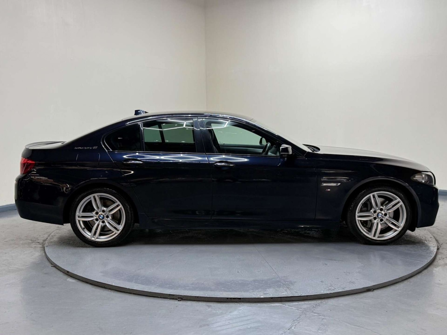 Used BMW 5 Series 2015 for sale - 76363608: Photo 14