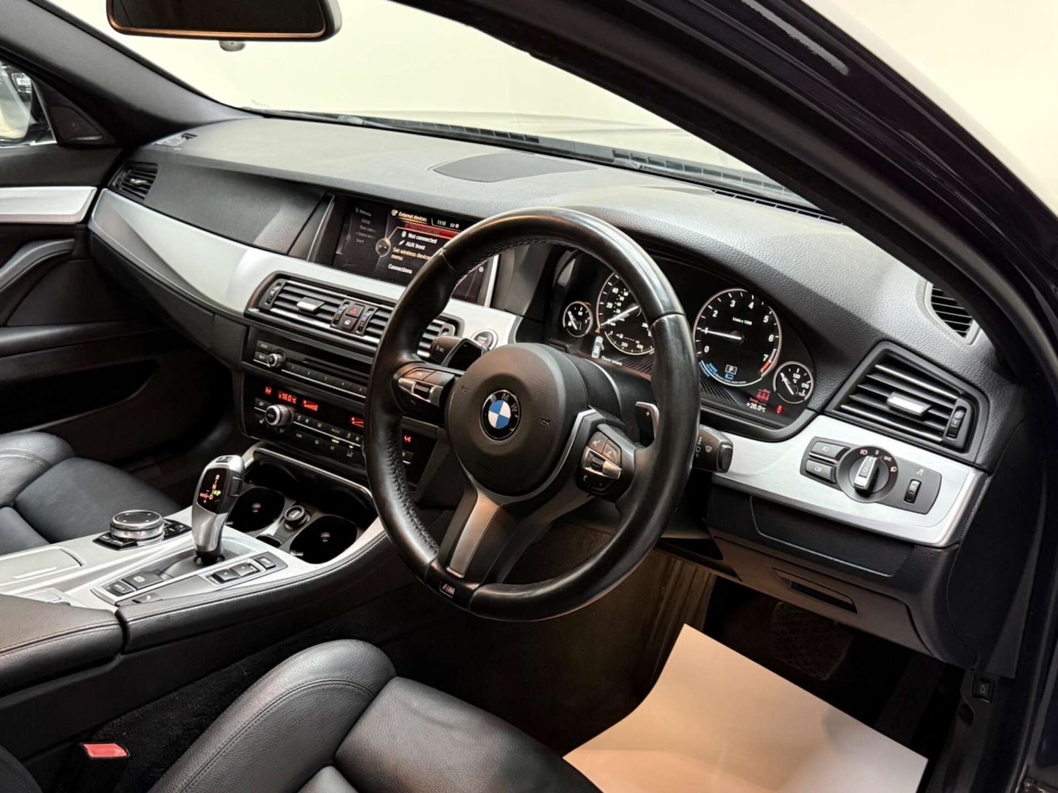 Used BMW 5 Series 2015 for sale - 76363608: Photo 16