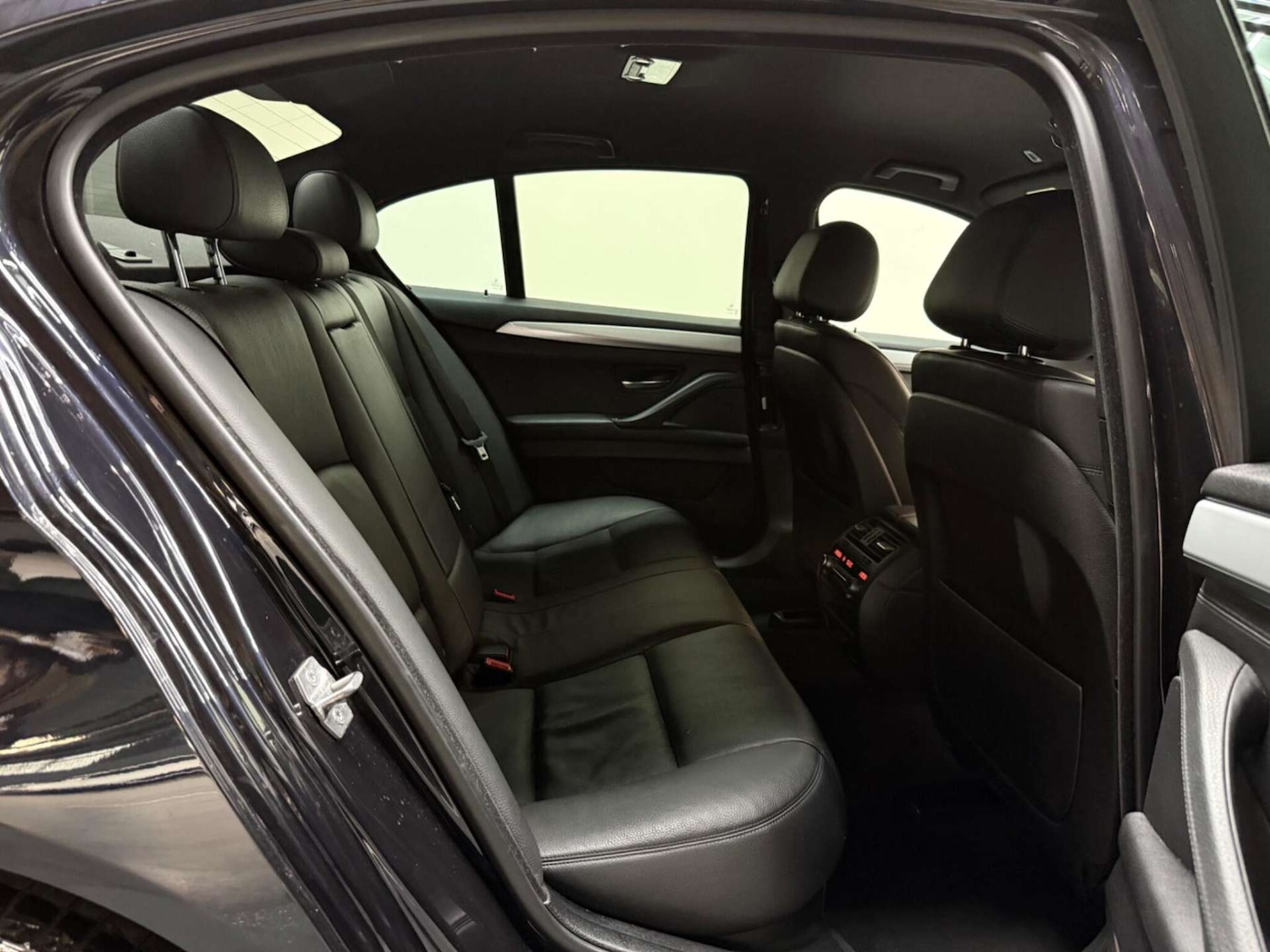 Used BMW 5 Series 2015 for sale - 76363608: Photo 27