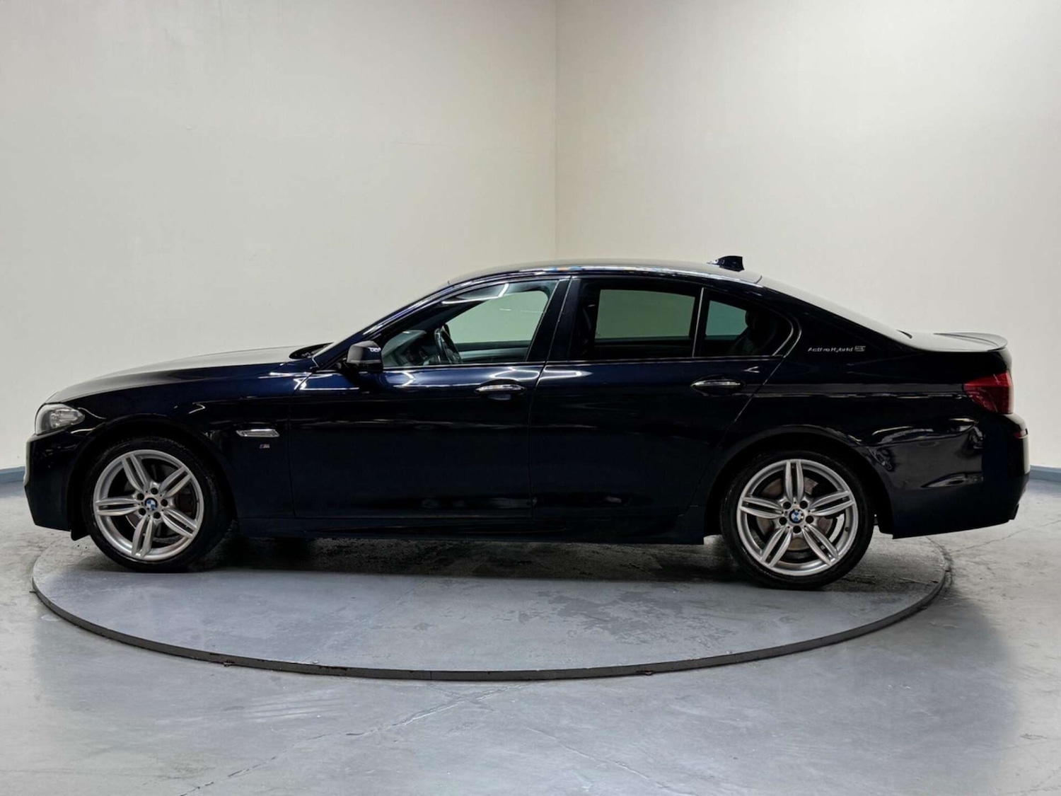 Used BMW 5 Series 2015 for sale - 76363608: Photo 31