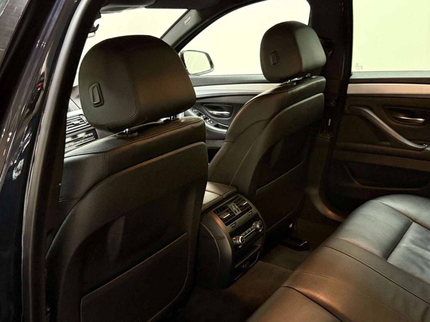 Used BMW 5 Series 2015 for sale - 76363608: Photo 35