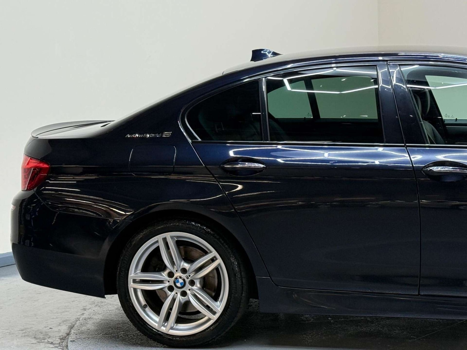 Used BMW 5 Series 2015 for sale - 76363608: Photo 45