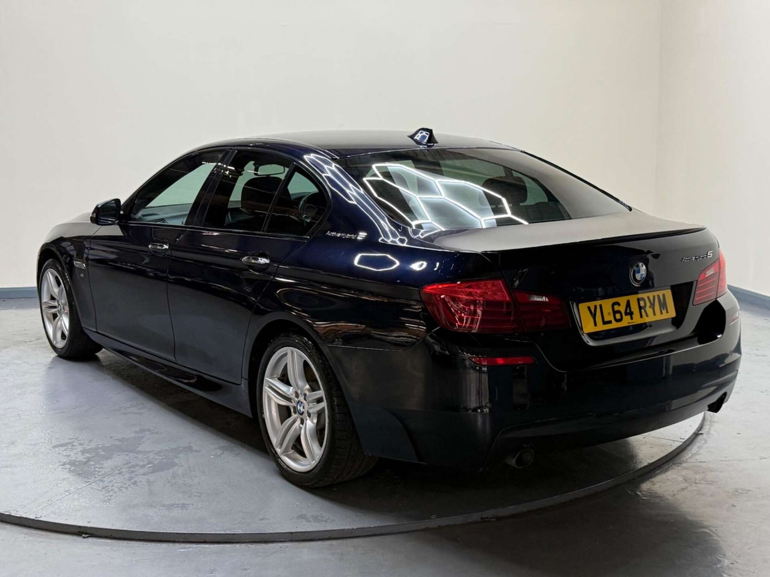 Used BMW 5 Series 2015 for sale - 76363608: Photo 48