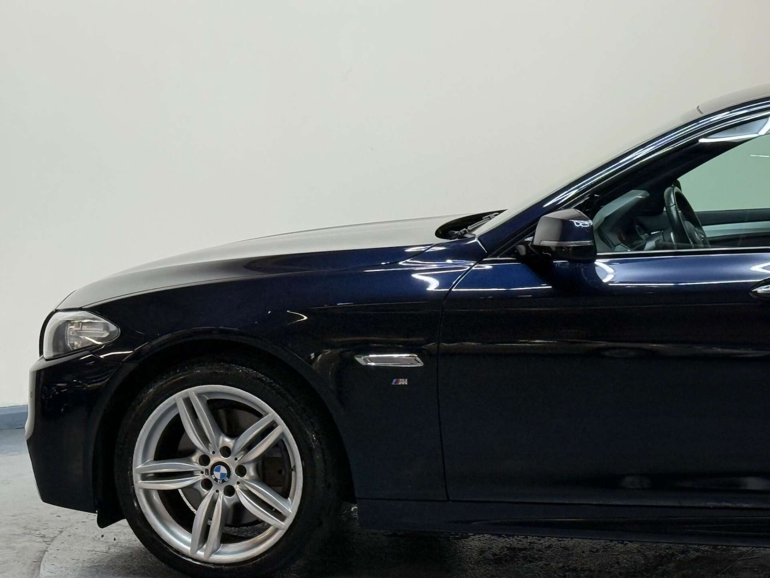 Used BMW 5 Series 2015 for sale - 76363608: Photo 49