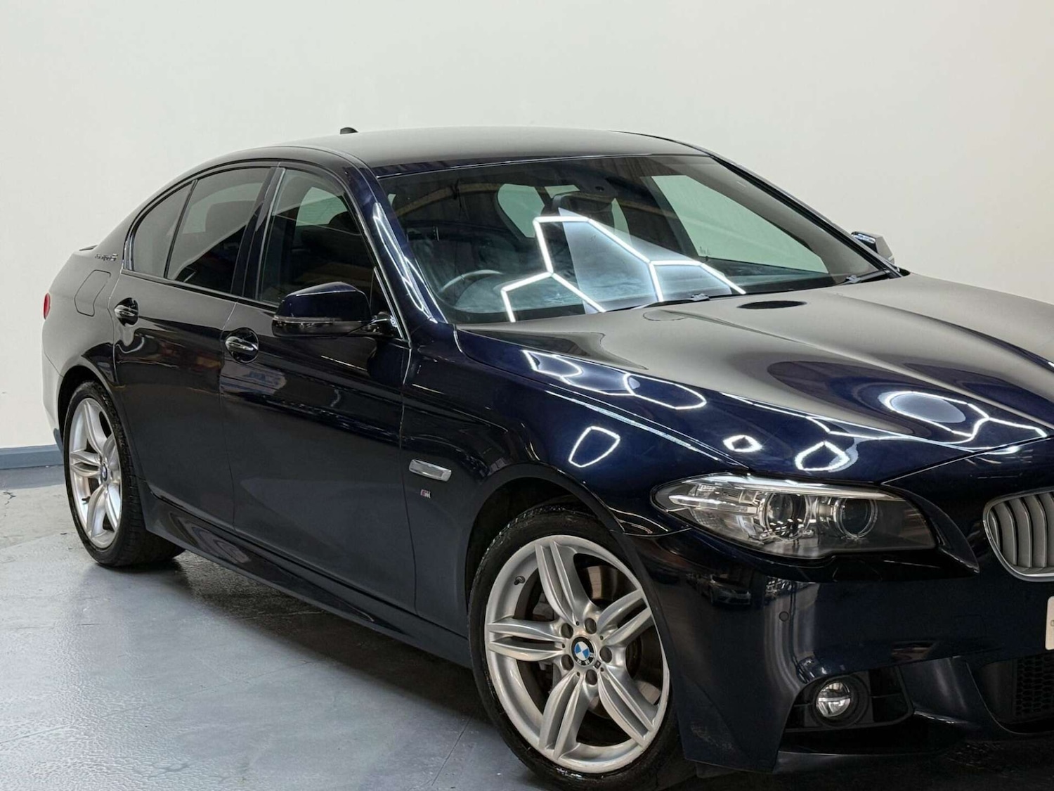 Used BMW 5 Series 2015 for sale - 76363608: Photo 53