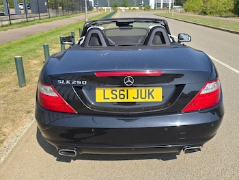 Used Mercedes-Benz SLK 2011 for sale - 75563032: Photo