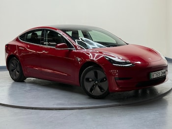 2019 (69) - Standard Range Plus Auto RWD 4dr