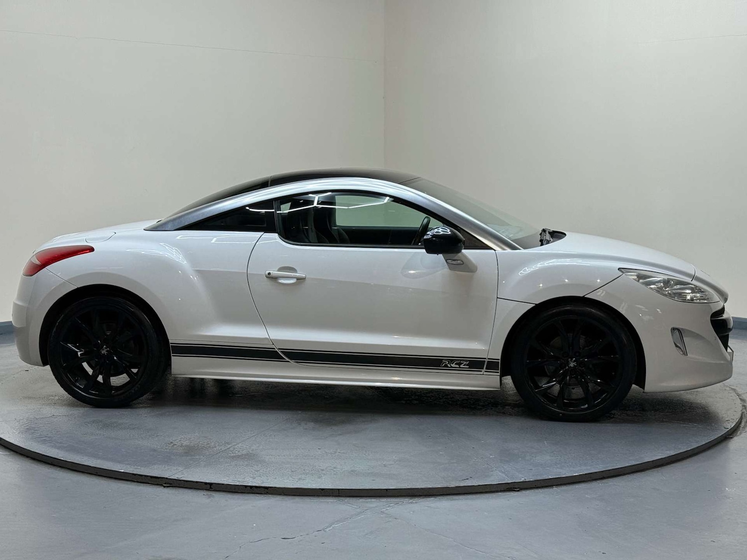 Used Peugeot RCZ 2011 for sale - 77234087: Photo 13