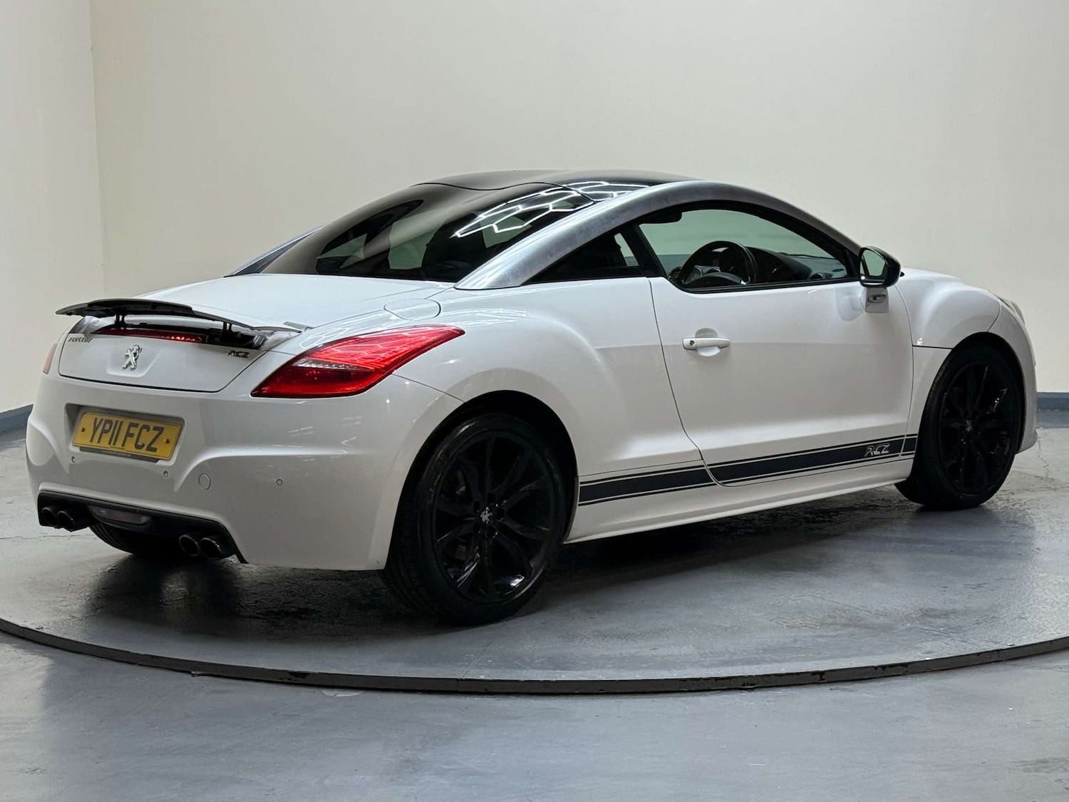 Used Peugeot RCZ 2011 for sale - 77234087: Photo 6