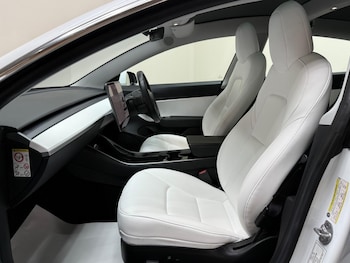 Used Tesla Model 3 2019 for sale - 75696446: Photo