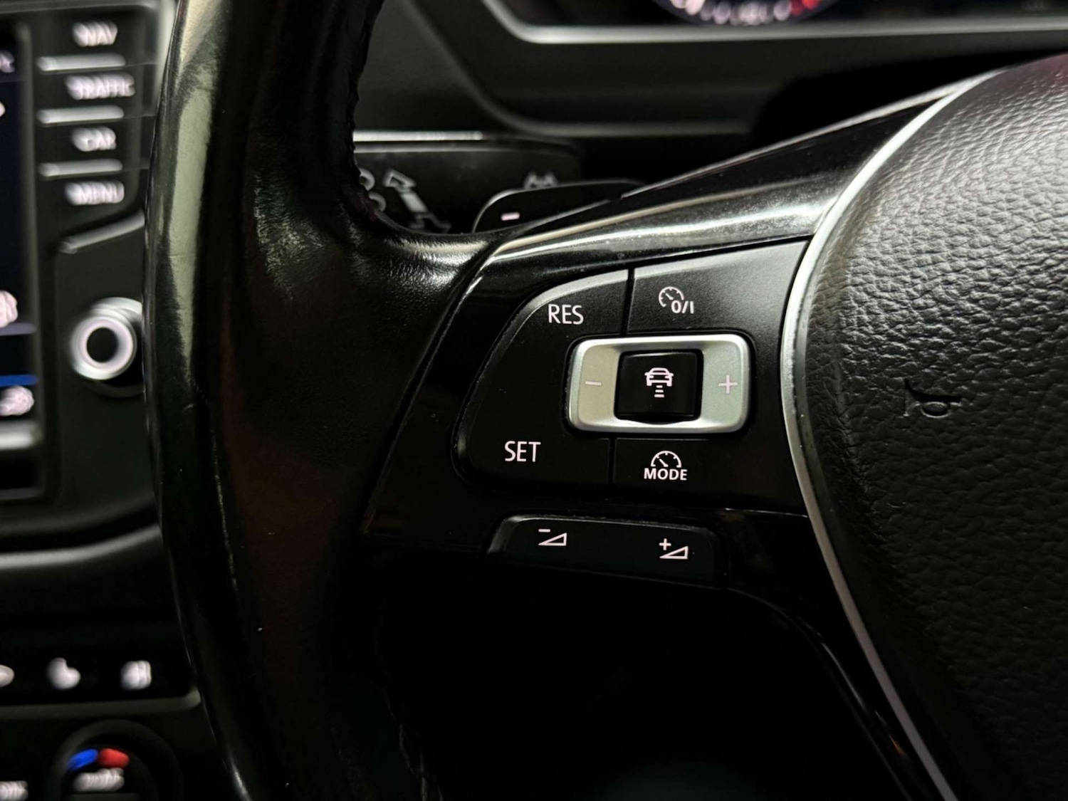 Used Volkswagen Tiguan 2017 for sale - 76363698: Photo 17