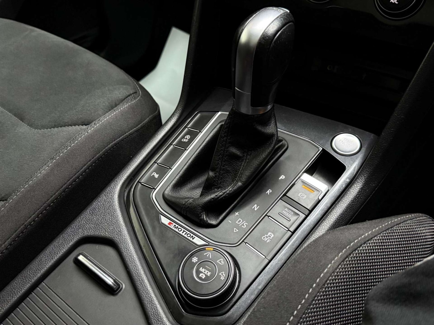 Used Volkswagen Tiguan 2017 for sale - 76363698: Photo 26