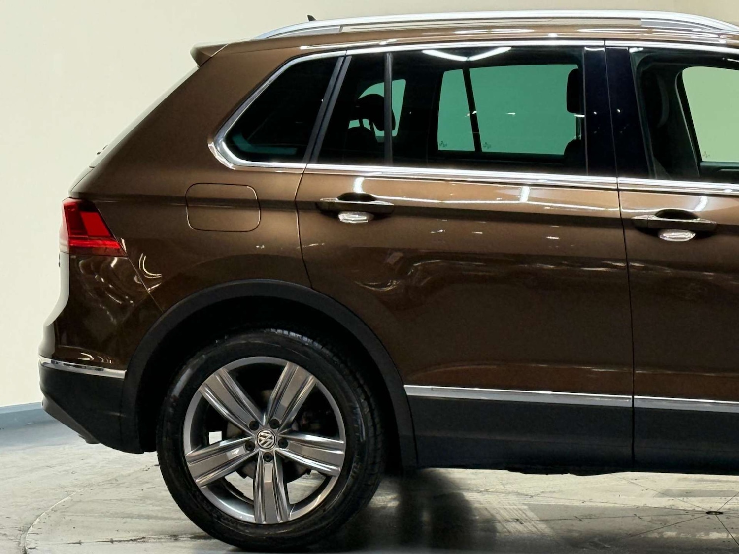 Used Volkswagen Tiguan 2017 for sale - 76363698: Photo 46