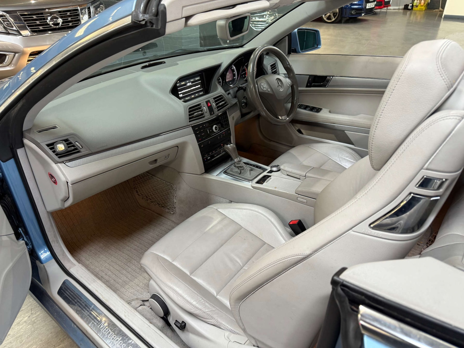 Used Mercedes-Benz E Class 2011 for sale - 77931932: Photo 7