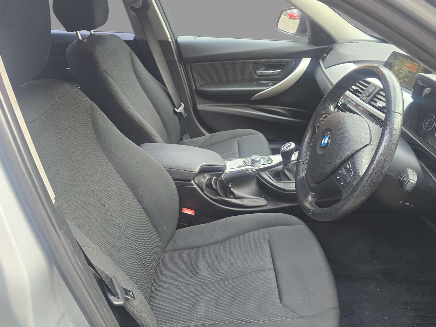 Used BMW 3 Series 2017 for sale - 76637984: Photo 9