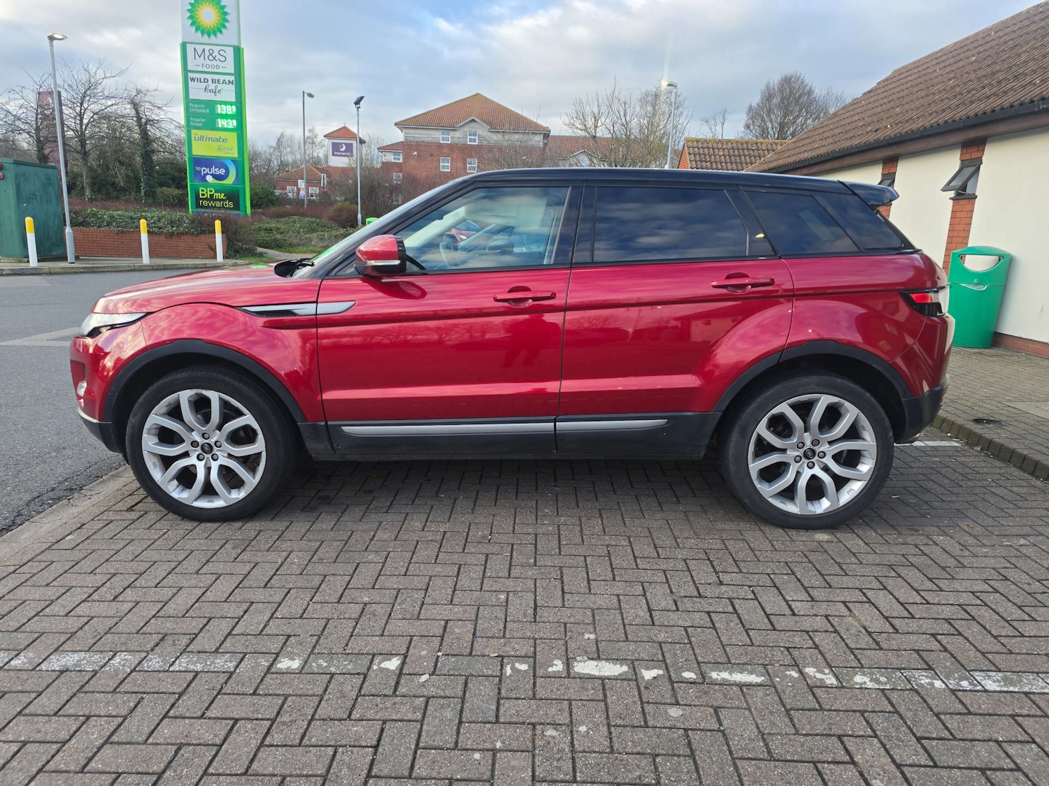 Used Land Rover Range Rover Evoque 2012 for sale - 77446397: Photo 2
