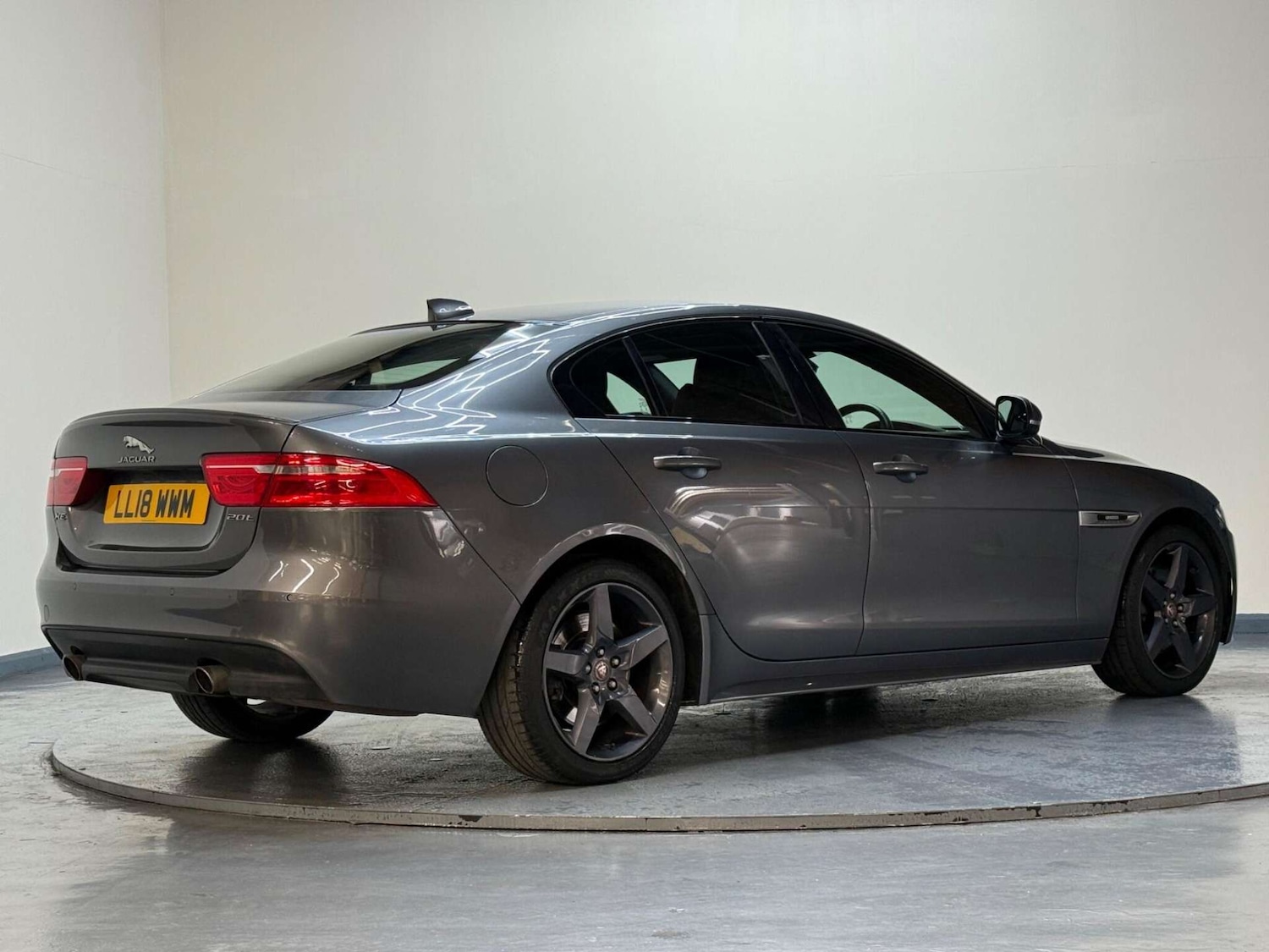 Used Jaguar XE 2018 for sale - 76181029: Photo 57
