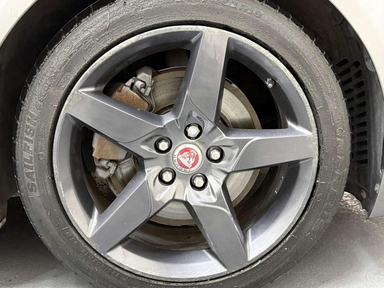Used Jaguar XE 2018 for sale - 76181029: Photo 76