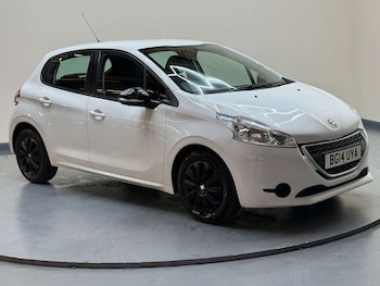 Used Peugeot 208 2014 for sale - 76478908: Photo