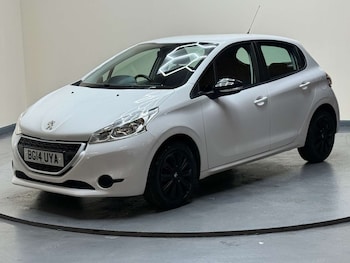 Used Peugeot 208 2014 for sale - 76478908: Photo