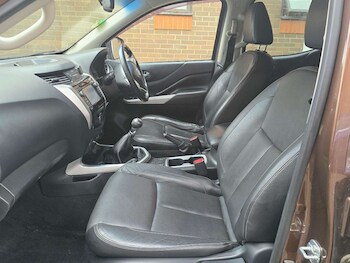 Used Nissan Navara 2016 for sale - 76181024: Photo 2
