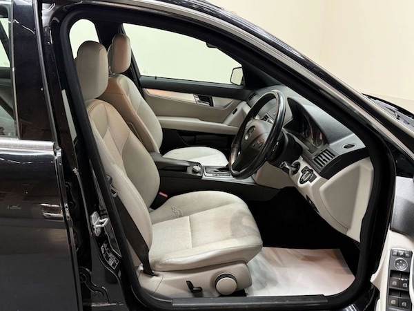 Used Mercedes-Benz C Class 2010 for sale - 76180995: Photo 14