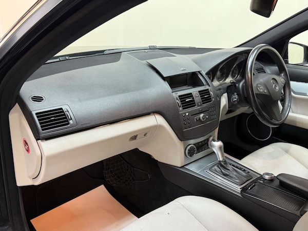 Used Mercedes-Benz C Class 2010 for sale - 76180995: Photo 31