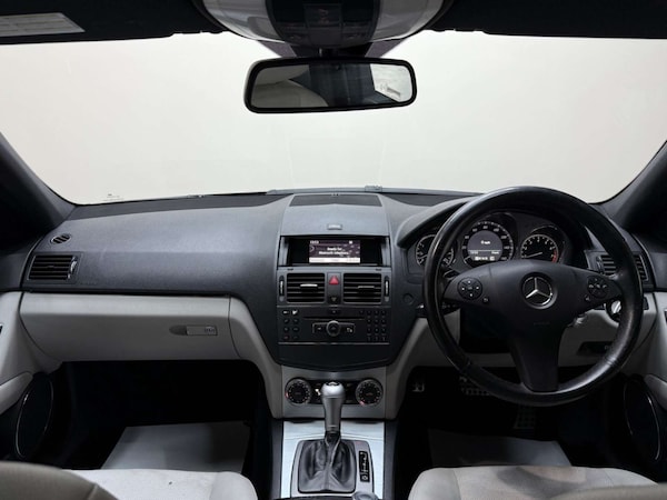 Used Mercedes-Benz C Class 2010 for sale - 76180995: Photo 3