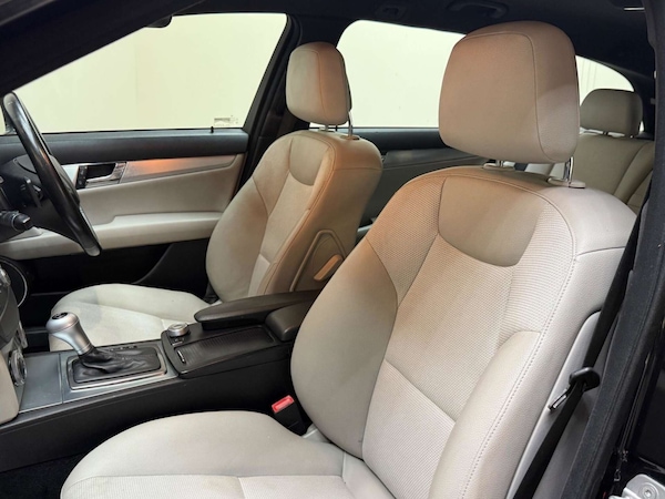 Used Mercedes-Benz C Class 2010 for sale - 76180995: Photo 4