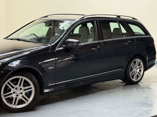 Used Mercedes-Benz C Class 2010 for sale - 76180995: Photo 57
