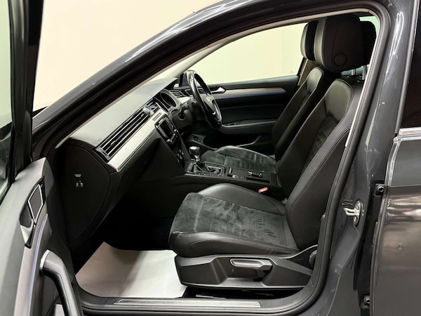 Used Volkswagen Passat 2016 for sale - 76263541: Photo 32