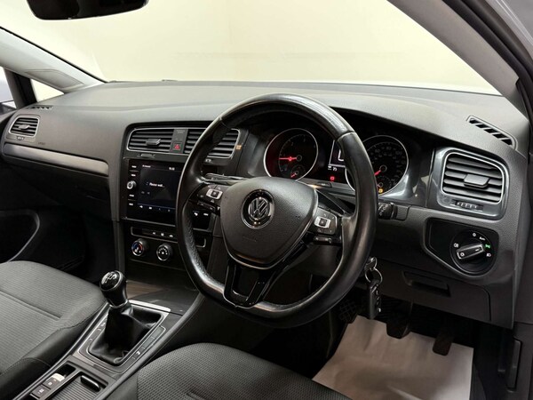 Used Volkswagen Golf 2017 for sale - 76181037: Photo 16