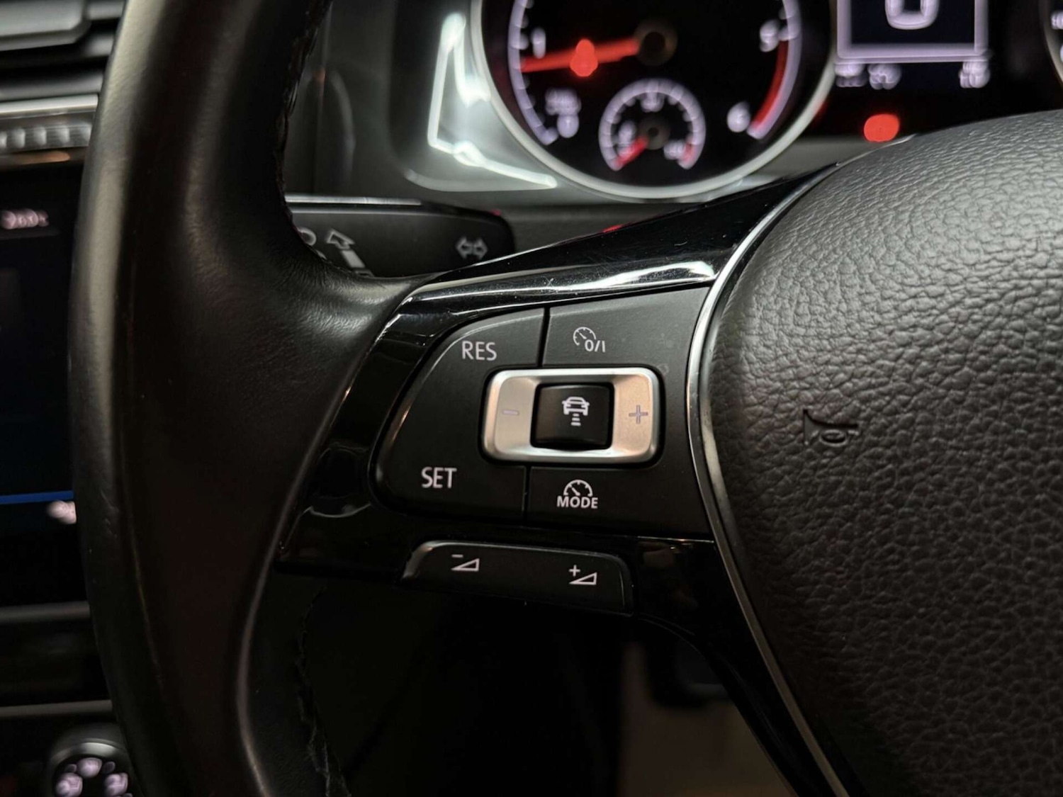 Used Volkswagen Golf 2017 for sale - 76181037: Photo 18