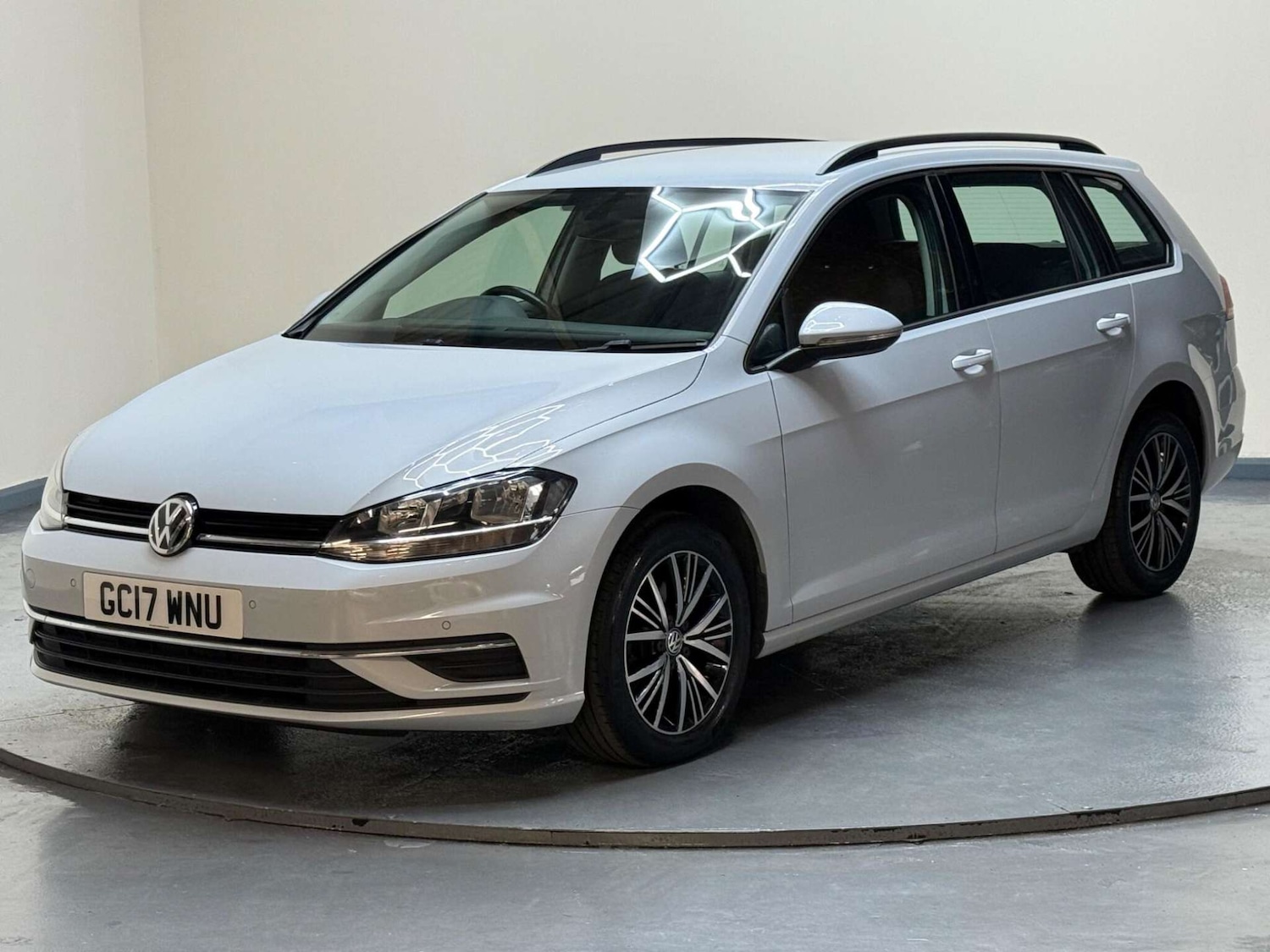 Used Volkswagen Golf 2017 for sale - 76181037: Photo 34