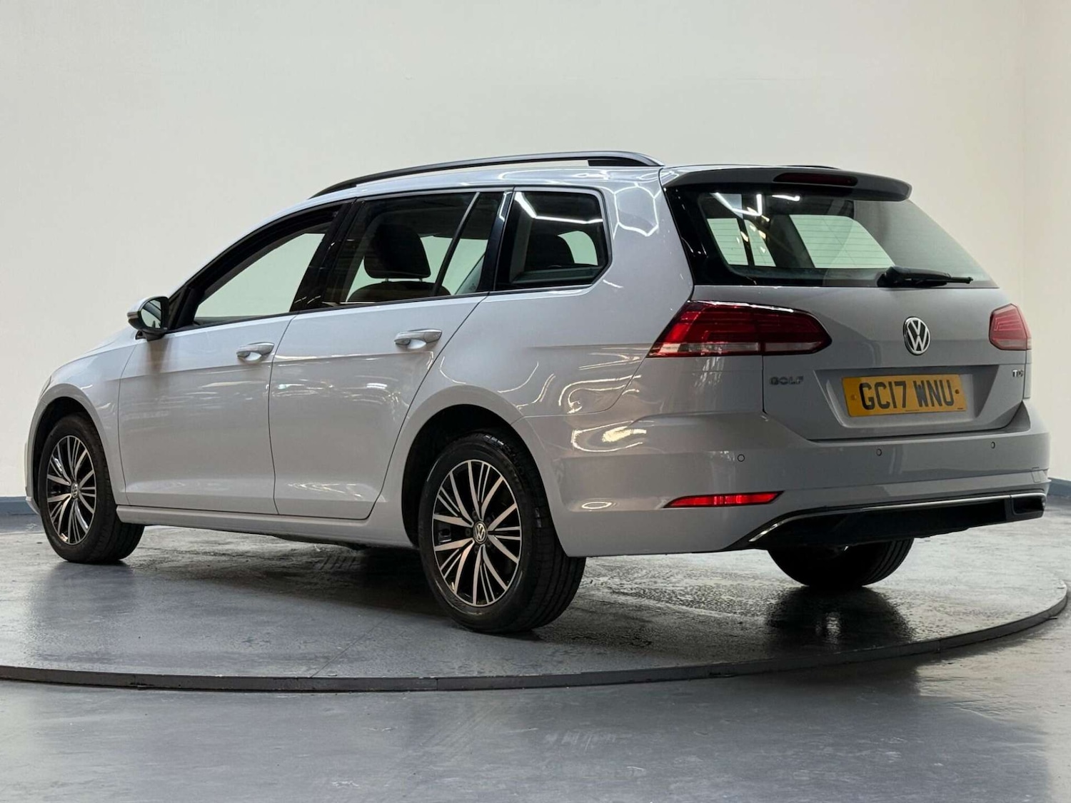 Used Volkswagen Golf 2017 for sale - 76181037: Photo 39