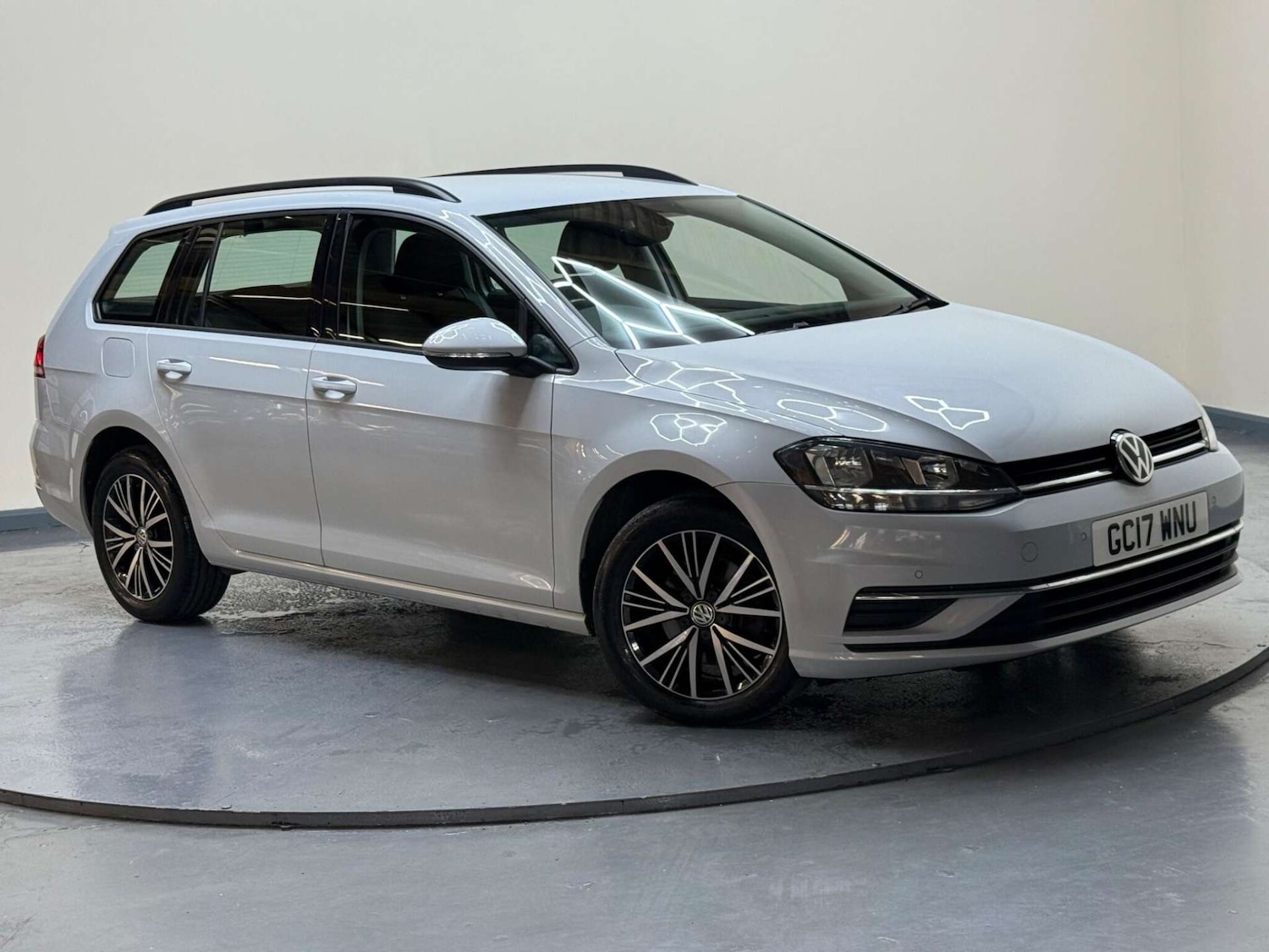 Used Volkswagen Golf 2017 for sale - 76181037: Photo 41