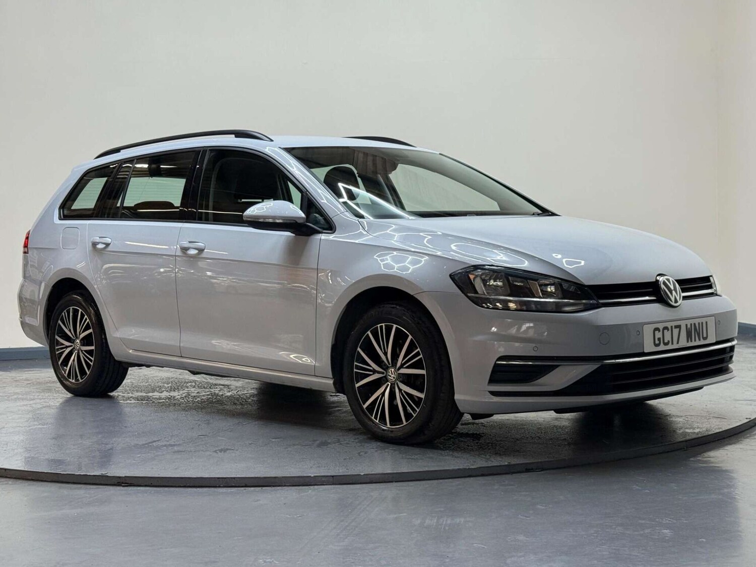 Used Volkswagen Golf 2017 for sale - 76181037: Photo 56